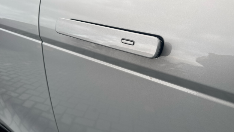 Land Rover Range Rover Evoque 2.0 D200 R-Dynamic SE 5dr Auto Diesel Hatchback